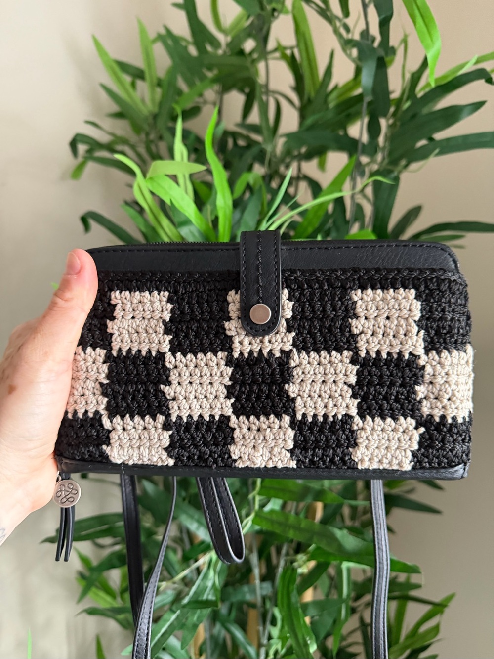 The Sak Iris Smartphone Crossbody Purse Wallet